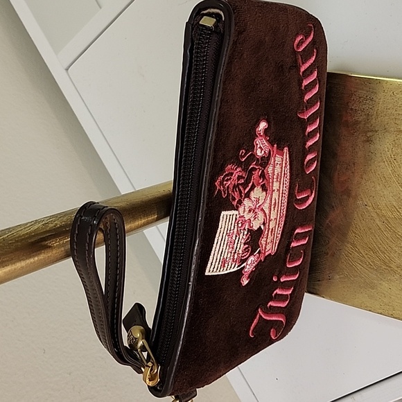 Juicy Couture Y2K Pink  Chocolate Brown Velvet Embroidered Wristlet Clutch - Picture 10 of 16